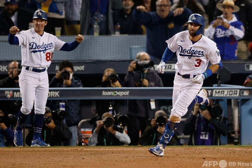 王者ドジャース、テイラーの3発で大勝 土壇場で望みつなぐ