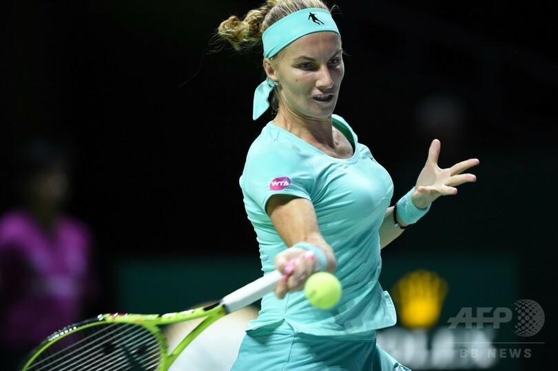 クズネツォワがプリスコバとの激戦制し4強入り、WTAツアー選手権