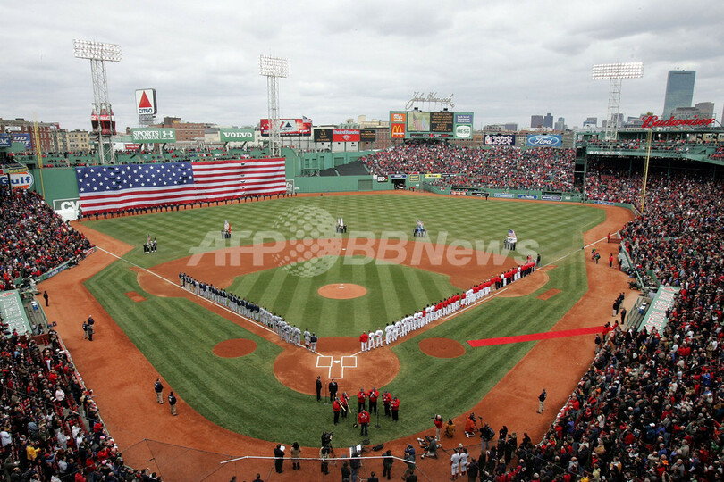 ＜07MLB＞レッドソックス 本拠地開幕戦でマリナーズに大勝 - 米国