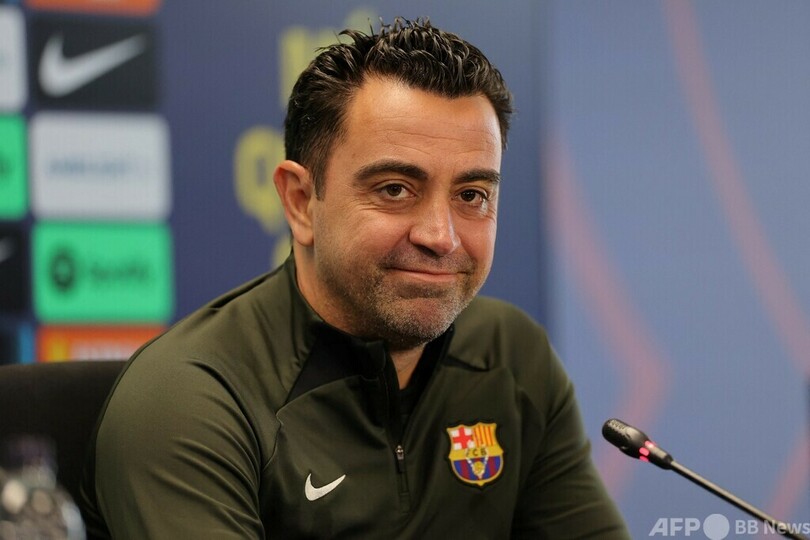 シャビ監督が留任決断、バルサ会長やファンの支持が後押しに