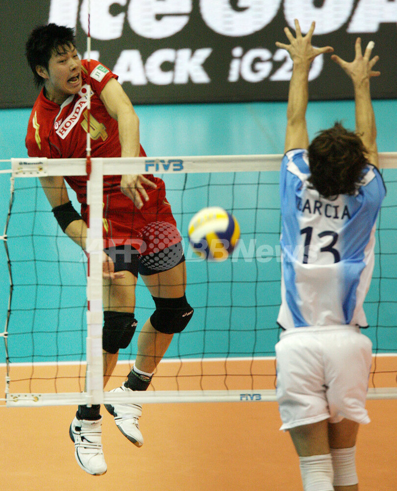 日本 アルゼンチンをストレートで降して2勝目を挙げる