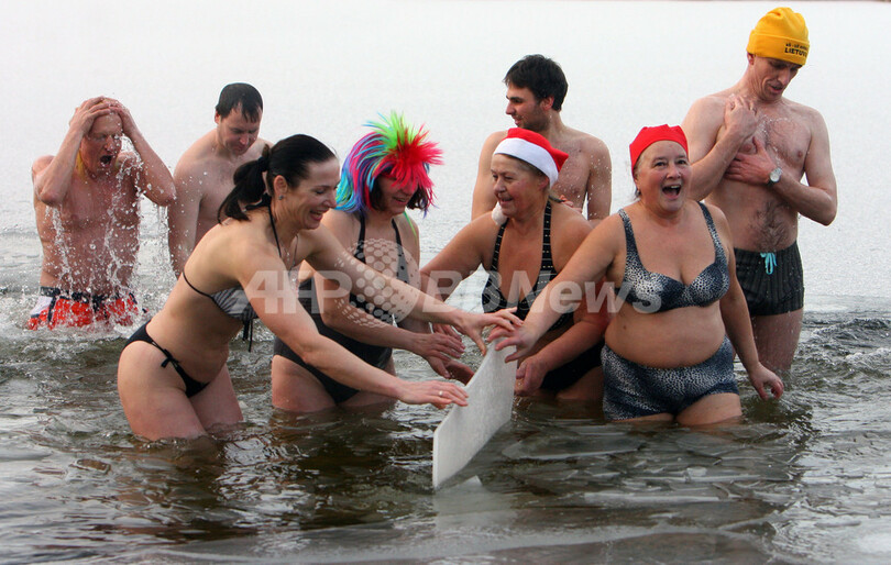 新年の寒中水泳大会、リトアニア