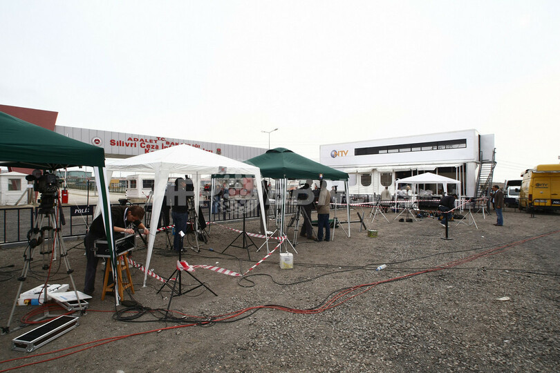 トルコ、政府転覆を計画した86人の審理開始