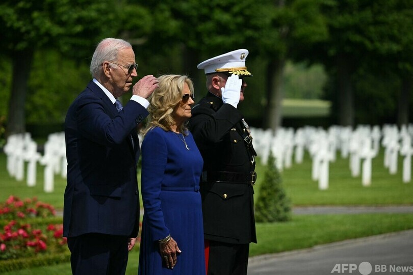 バイデン氏、仏で米戦没者墓地を訪問 前任トランプ氏との違い示す
