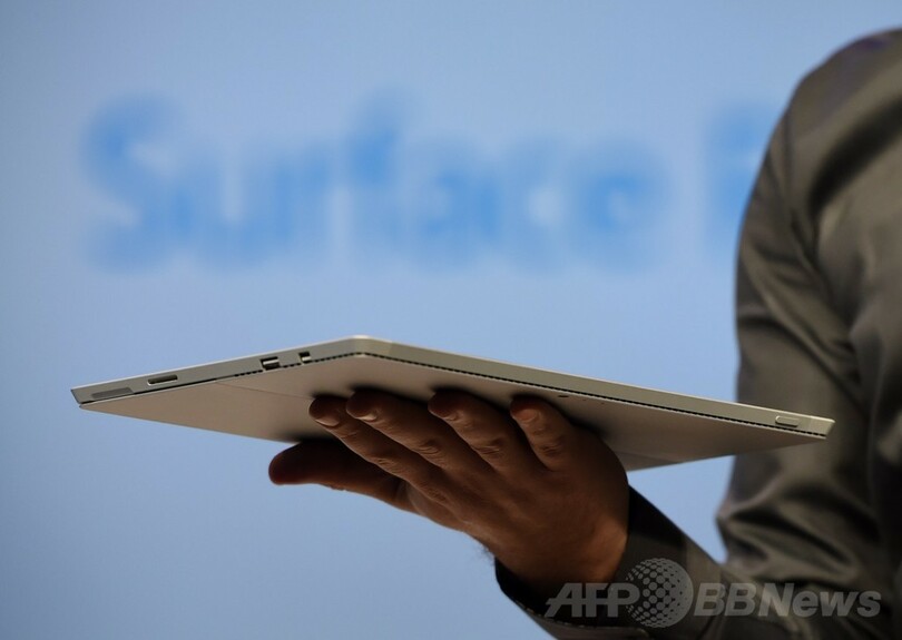 米マイクロソフト、新型タブレット「サーフェス・プロ3」を発表