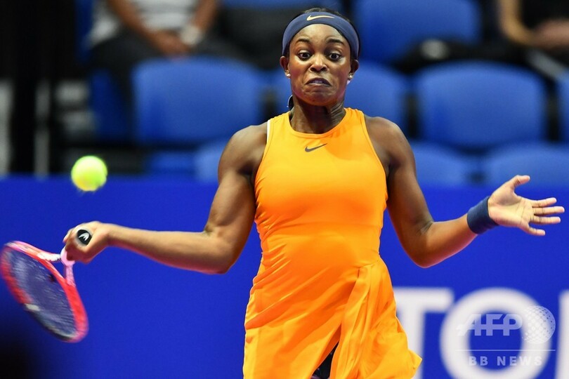 アザレンカ、奈良に苦戦も東レPPO2回戦へ スティーブンズは初戦敗退