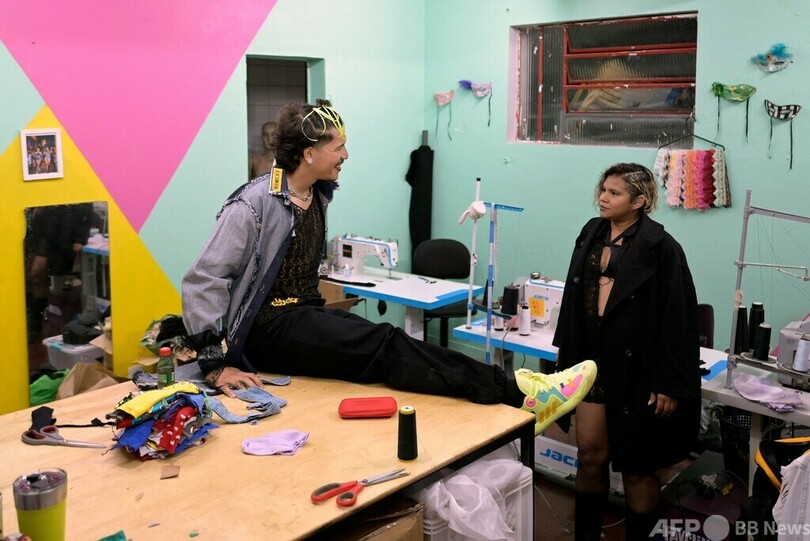 スラム街でストリートファッションショー ブラジル