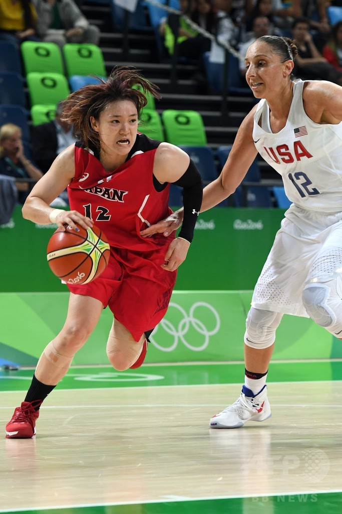 日本、決勝T1回戦で女王米国に完敗 バスケ女子