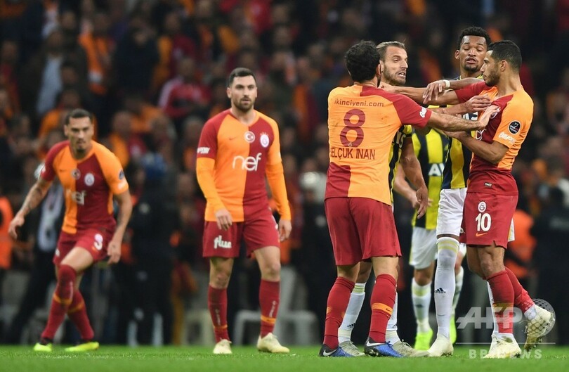 ガラタサライ対フェネルバフチェ戦の大乱闘、両クラブが非難合戦