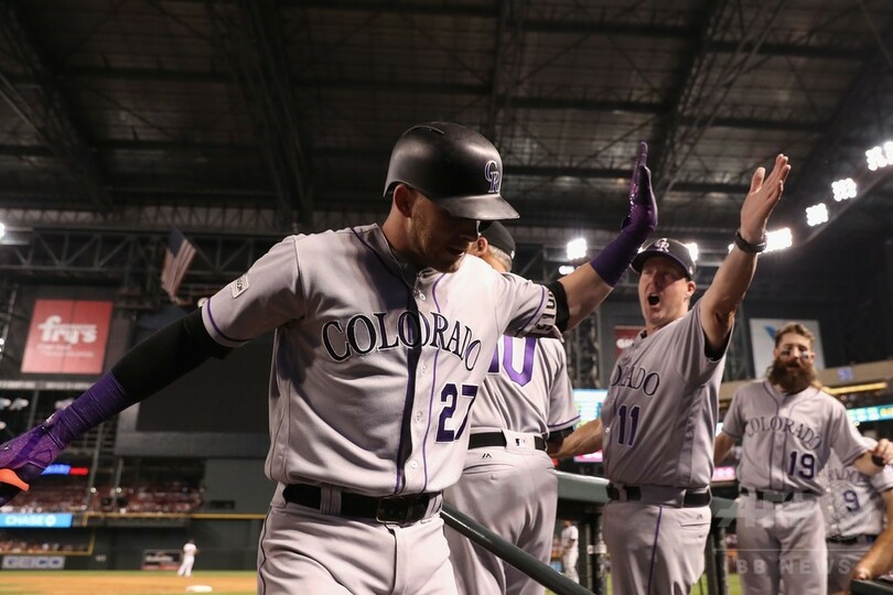 Dバックスが乱打戦制す、ドジャースとの地区シリーズ進出