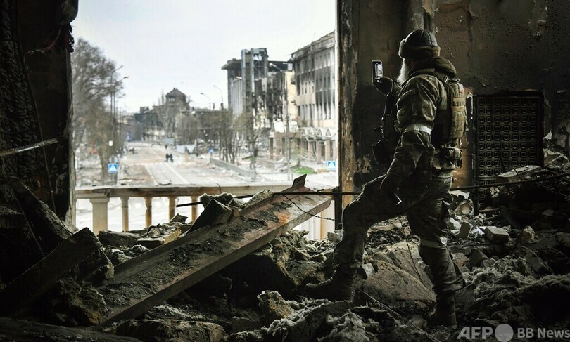 ロシア軍、空爆したマリウポリの劇場など公開 