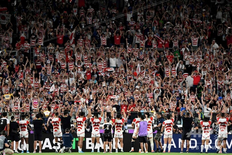 日本が歴史的なラグビーW杯8強、スコットランドを撃破
