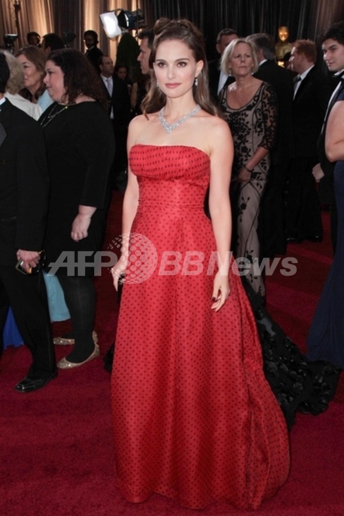 ナタリー・ポートマンが結婚、指輪デザイナーが語る