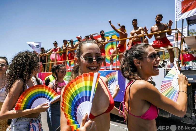 テルアビブでプライド・パレード 17万人以上が参加