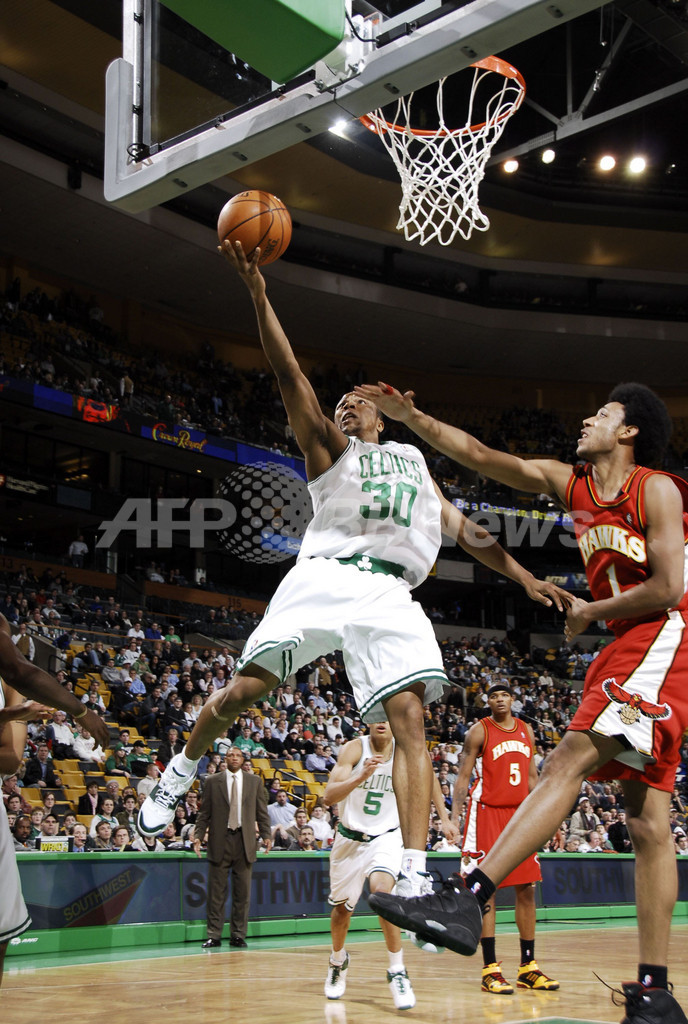 ＜06-07NBA＞ジョシュ・スミスの活躍でホークス セルティックスに勝利 - 米国