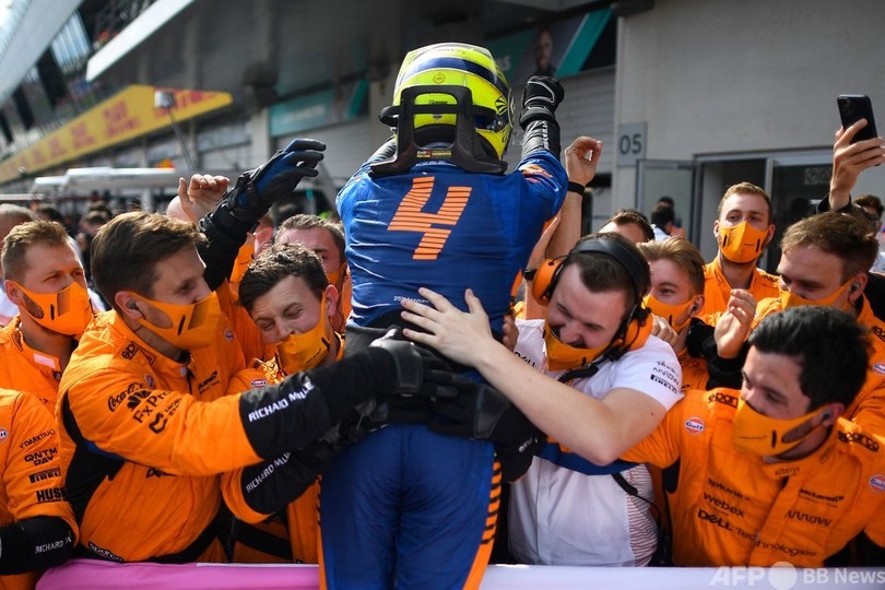 フェルスタッペンが「いかれてる」オーストリアGP優勝、年間首位独走へ