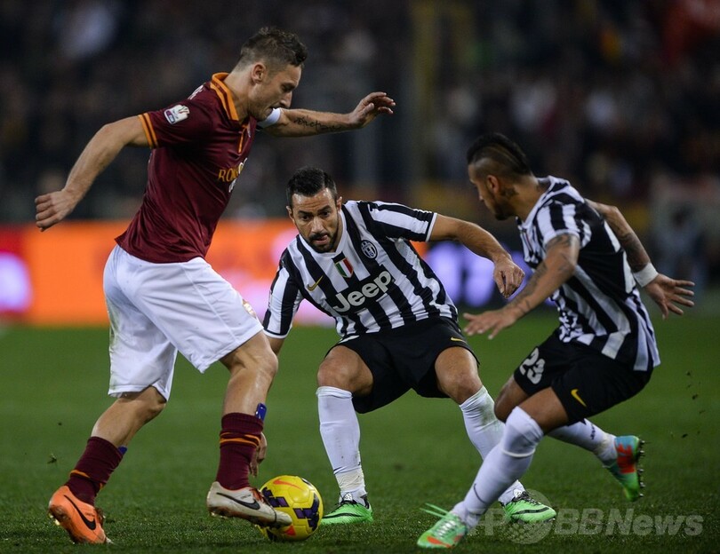 ローマがユベントス破りイタリア杯4強入り、ジェルヴィーニョが決勝点