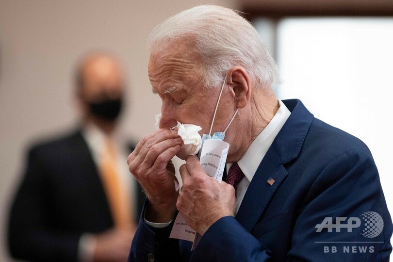 トランプ氏は「米軍を米国人に向けた」、バイデン氏が非難