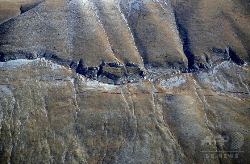 イタリア地震、地盤が最大70センチ動く