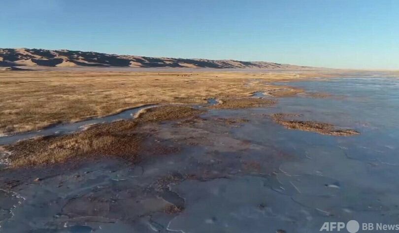 崑崙山北斜面の湖 総面積が30年で約2倍に拡大 中国・新疆