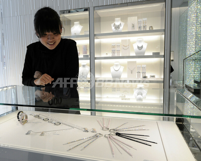 スワロフスキー、世界初最大規模の旗艦店を銀座にオープン