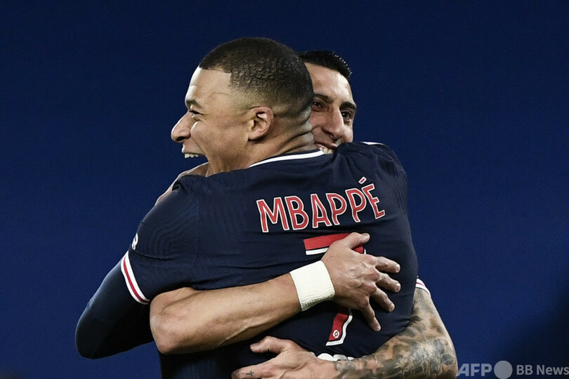 リヨンが首位で年越し リール、PSGが僅差で追走