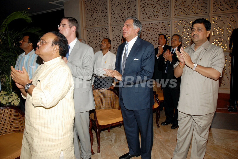 ムンバイ同時襲撃事件、現場となった2ホテルが営業再開