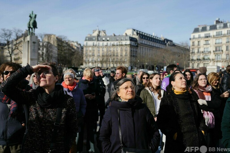 仏、中絶の権利を憲法に明記へ 世界初
