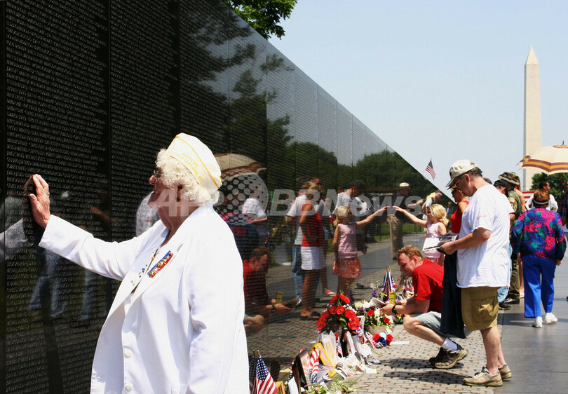 戦没将兵追悼記念日にベトナム従軍の兵士も参加 - 米国