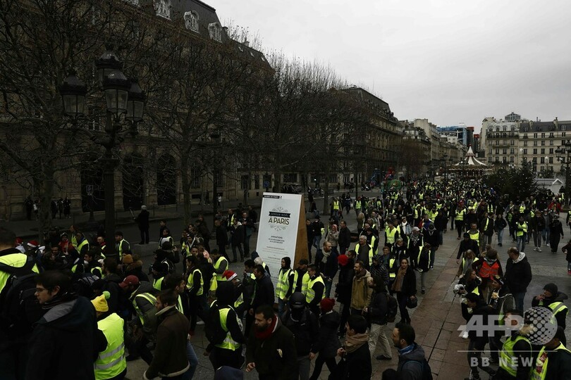 仏「黄色いベスト」運動、大みそかも抗議実施へ 1月の「大規模動員」も警告