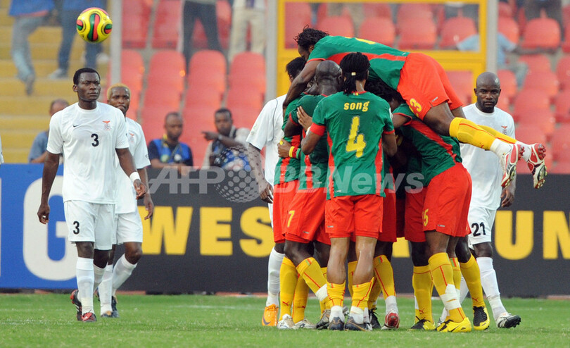 カメルーン ザンビアを降し大会初白星