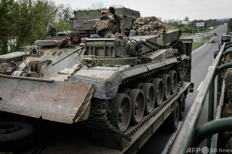 疲弊した前線部隊、つかの間の安息 ウクライナ東部