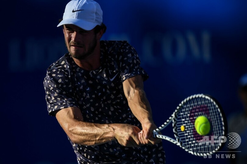ナダル快勝でメキシコOP4強入り、準決勝はディミトロフと