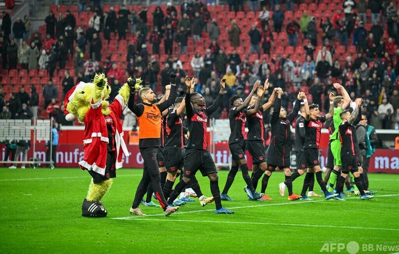 バイエルンがケインの2Gで快勝 首位レバークーゼンに追随