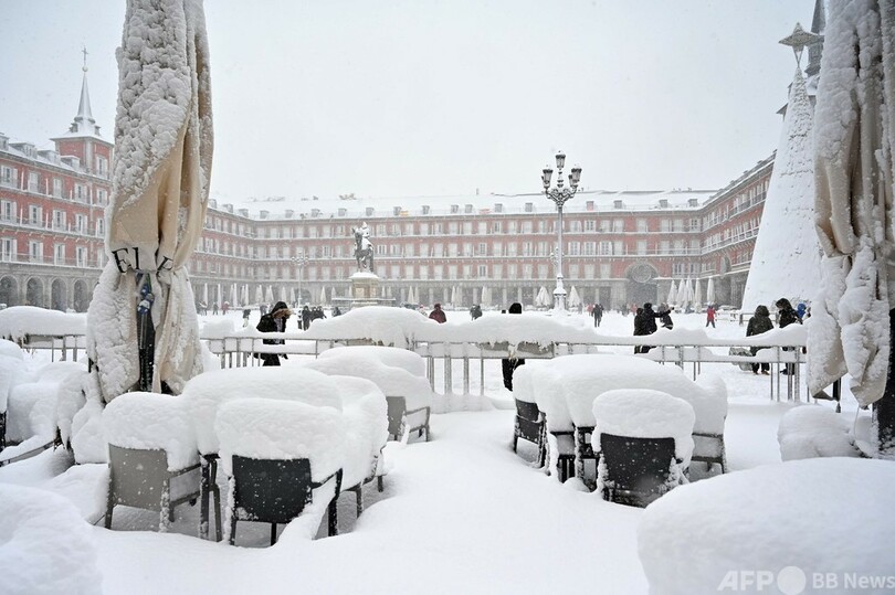 スペインの大雪で3人死亡 全国で混乱 写真8枚 国際ニュース Afpbb News