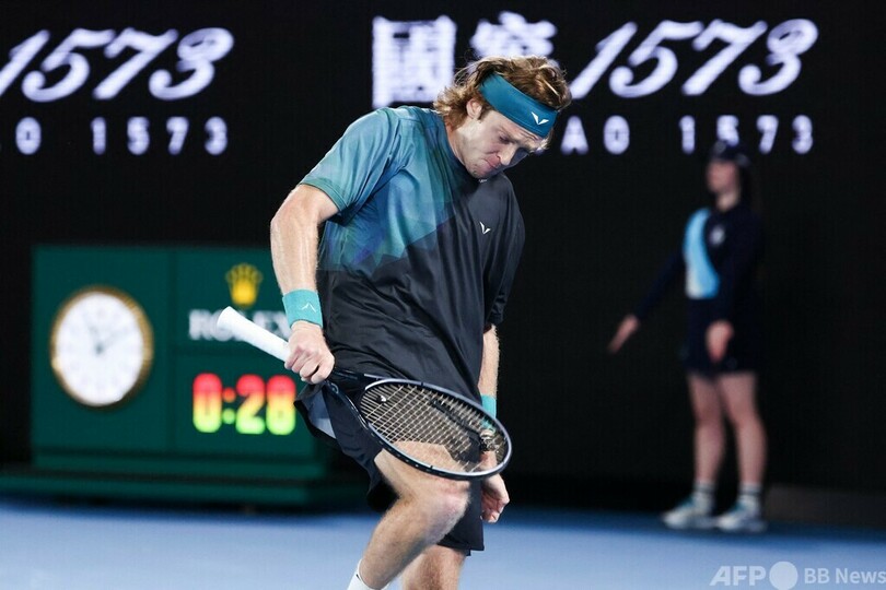 シナーがジョコとの準決勝へ ルブレフ下し全豪OP初4強 