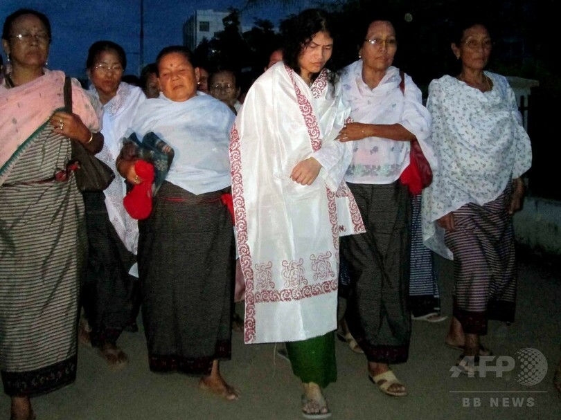 14年間ハンストのインド女性釈放