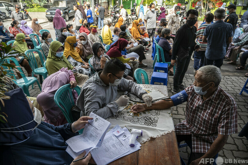 WHOが指針見直し 健康な成人のワクチン追加接種、2回以降勧めず