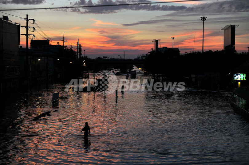 沈みゆくバンコク、洪水は不吉な未来の序章か タイ