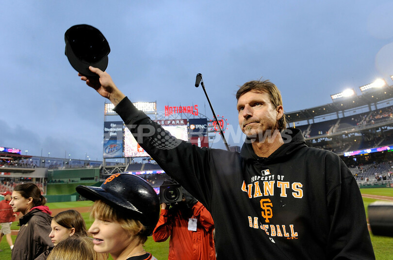 ランディ・ジョンソン メジャー通算300勝を達成