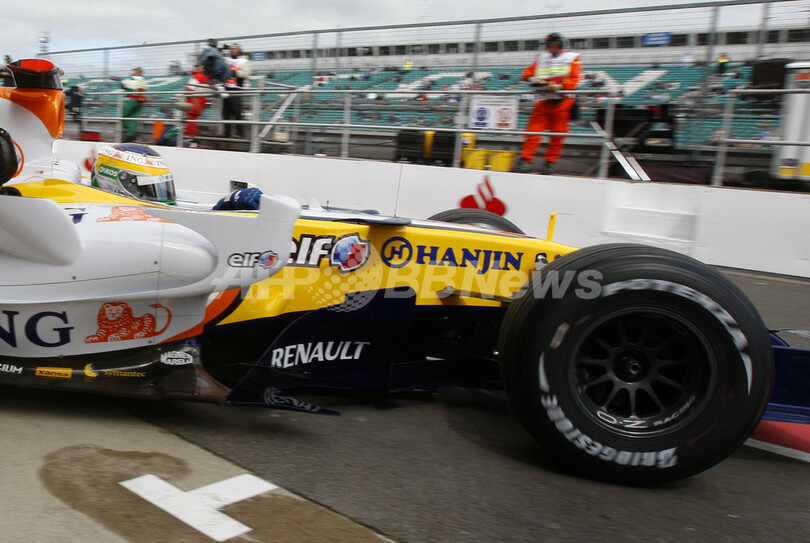 ハミルトン 英国GPフリー走行1回目でトップタイムを記録