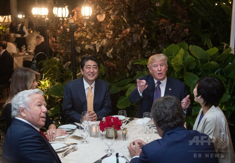 安倍首相夫妻、トランプ大統領のリゾート施設に招かれ食事会