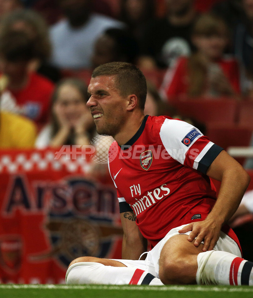 アーセナルのポドルスキーが最大10週間の離脱