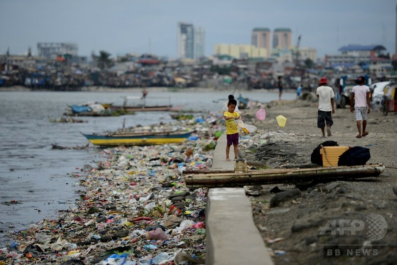 台風22号、フィリピンを直撃 「史上最大級」の避難措置