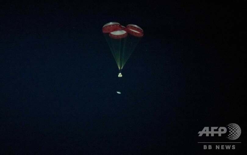 ボーイング宇宙船、不具合のため地球帰還 米砂漠に着陸