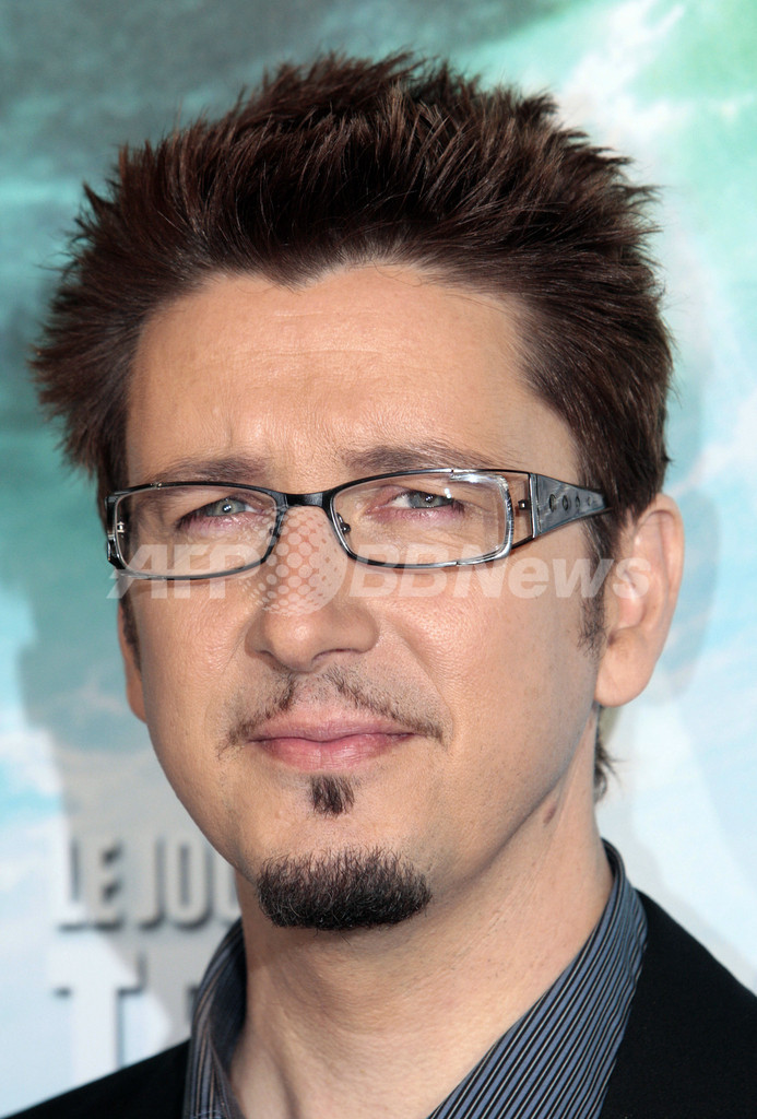 キアヌ・リーヴスら、パリで映画『地球が静止する日』をPR