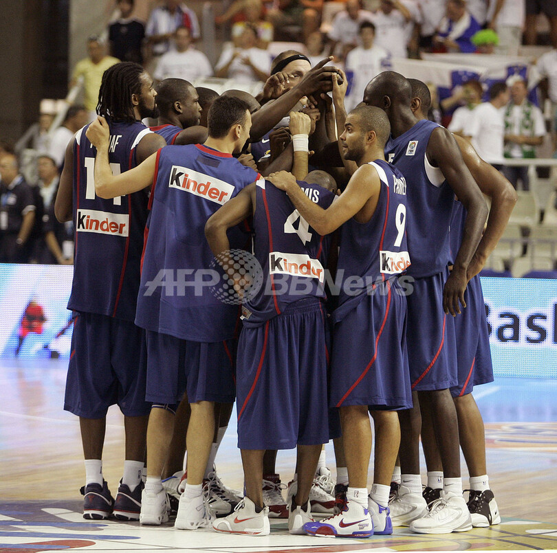 フランス ポーランドを降し白星スタート