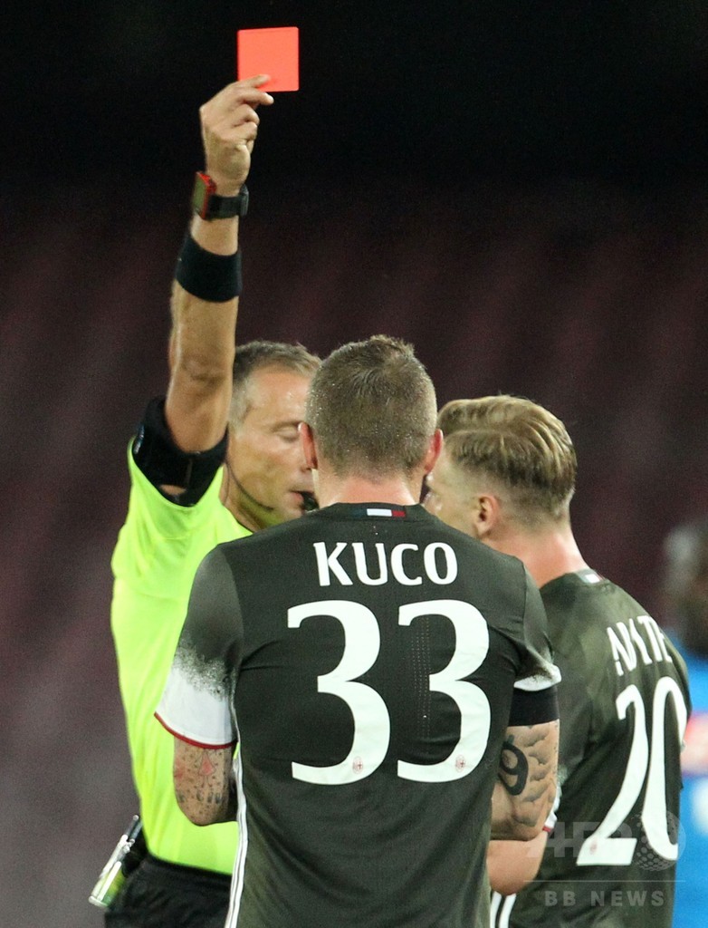 ユーベが開幕2連勝、ナポリは9人のミランに勝利