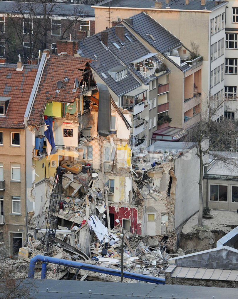 独ケルン市史料館が崩壊、行方不明9人　古文書などに被害か