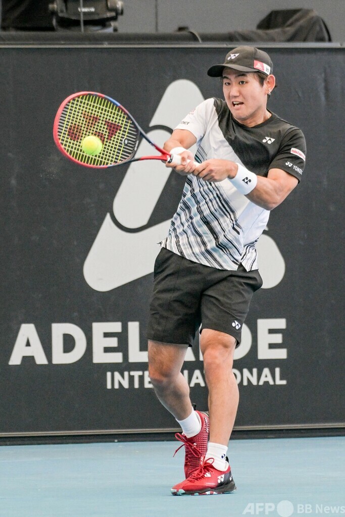 西岡良仁、途中棄権で準決勝敗退 アデレード国際